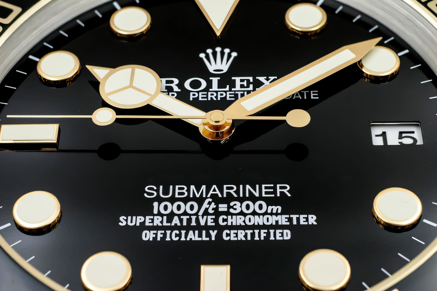 Rolex Submariner | Gold wandklok